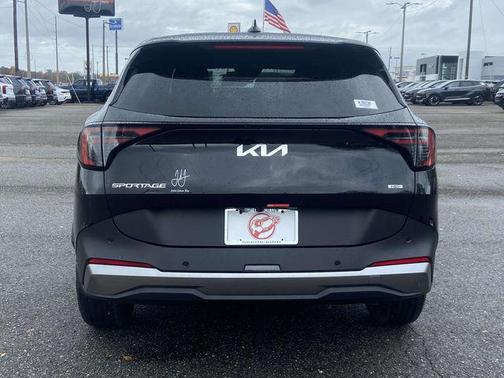 Fusion Black 2026 Kia Sportage Hybrid LX