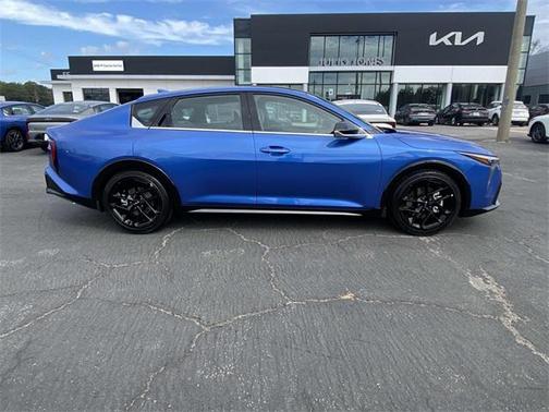 2025 Kia K4 GT-Line Turbo