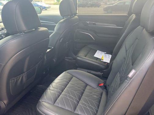 Everlasting Silver 2024 Kia Telluride SX Prestige X-Line