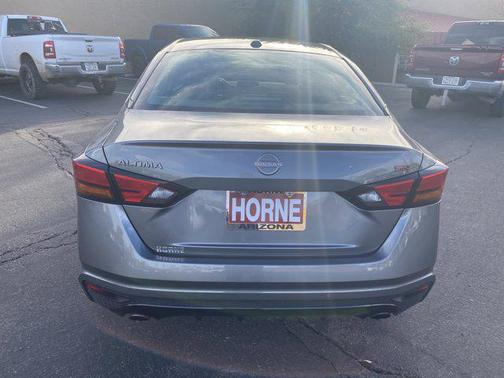 2023 Nissan Altima SR FWD