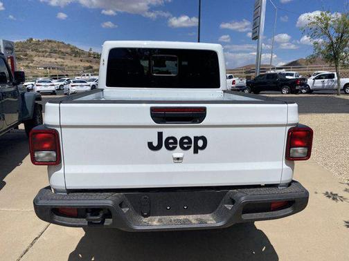 2025 Jeep Gladiator Sport S