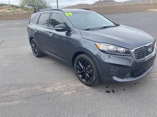 2020 Kia Sorento S