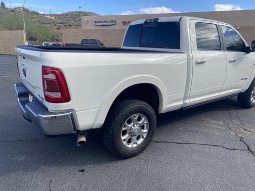 2022 RAM 2500 Laramie Crew Cab 4x4 6'4' Box