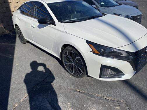 2025 Nissan Altima SR FWD