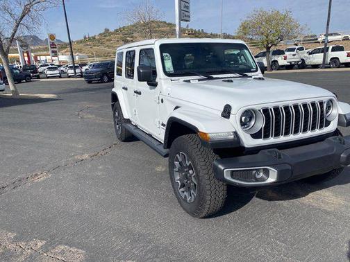2025 Jeep Wrangler 4-Door Sahara 4x4
