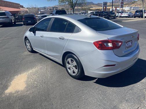 2017 Chevrolet Cruze LS