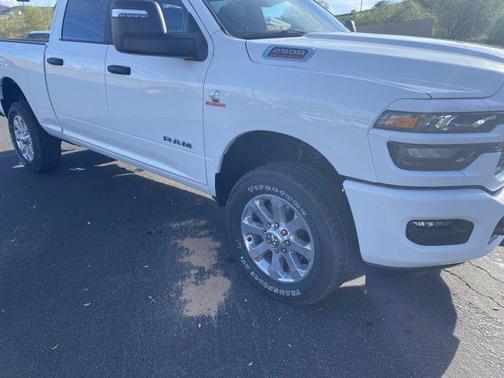 2026 RAM 2500 Big Horn Crew Cab 4x4 6'4' Box