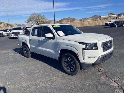 2023 Nissan Frontier SV