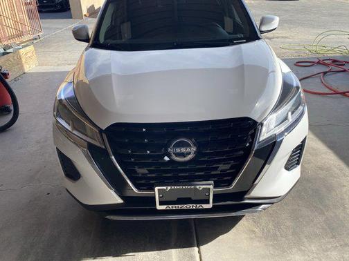 2023 Nissan Kicks SV