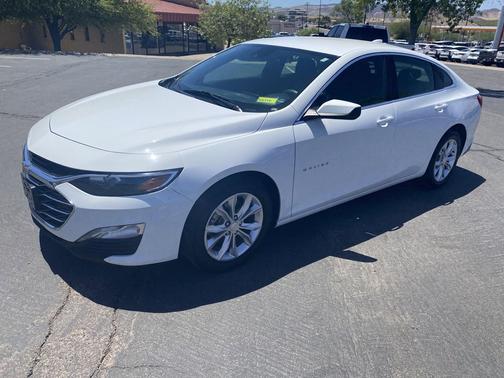 Summit White 2023 Chevrolet Malibu FWD 1LT