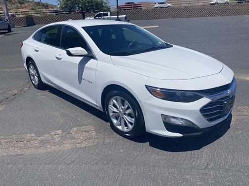 Summit White 2023 Chevrolet Malibu FWD 1LT