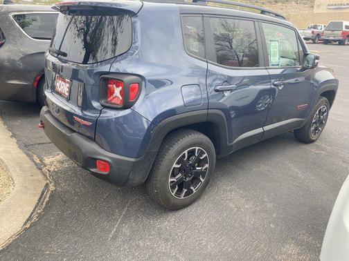 2023 Jeep Renegade Trailhawk