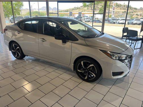 2025 Nissan Versa 1.6 S