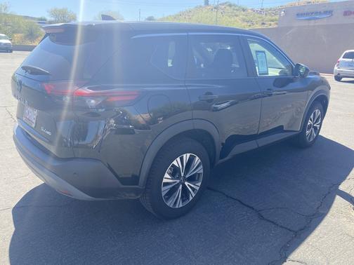 Super Black 2023 Nissan Rogue SV