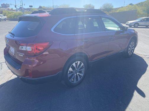 Venetian Red Pearl 2017 Subaru Outback 2.5i Limited