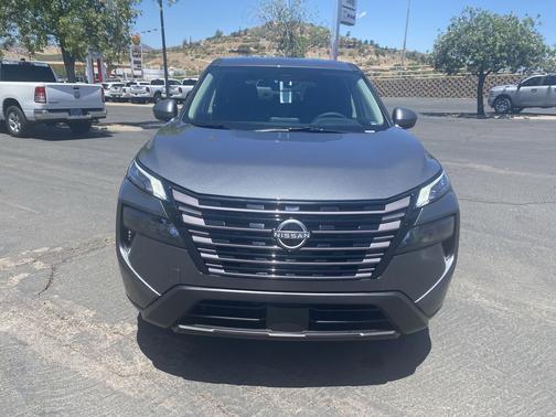 Gun Metallic 2026 Nissan Rogue SV