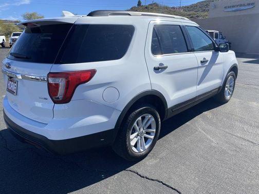 2016 Ford Explorer Base