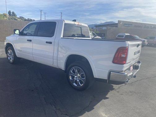 Bright White Clearcoat 2026 RAM 1500 Big Horn/Lone Star