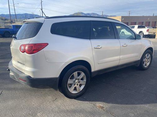 2011 Chevrolet Traverse 2LT