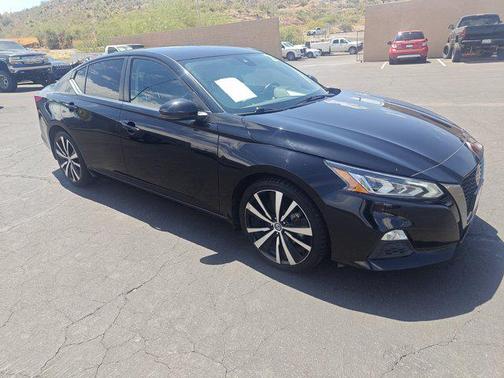 2021 Nissan Altima SR VC-Turbo FWD