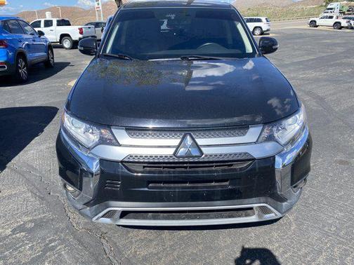 2020 Mitsubishi Outlander SE