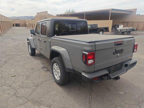 2023 Jeep Gladiator Sport S