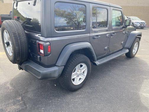 2022 Jeep Wrangler Unlimited Sport