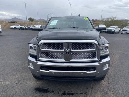 2018 RAM 2500 Laramie Crew Cab 4x4 6'4' Box