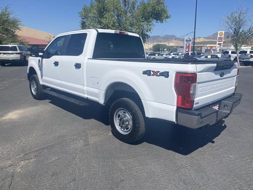 Oxford White 2022 Ford F-250