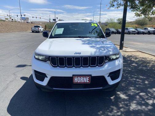 2024 Jeep Grand Cherokee Laredo