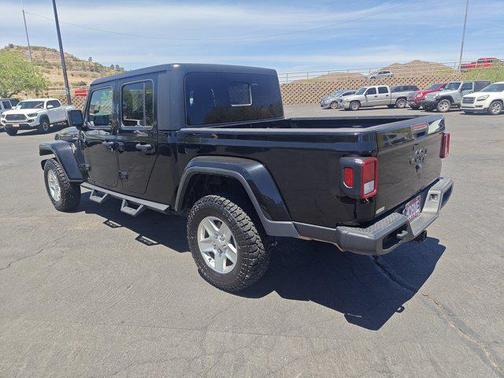 2023 Jeep Gladiator Sport S