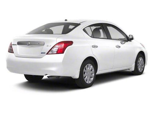 Fresh Powder 2013 Nissan Versa 1.6 S+
