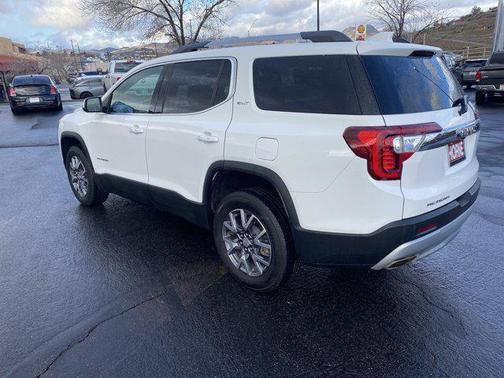 2023 GMC Acadia FWD SLT