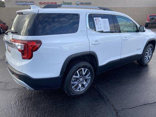 2023 GMC Acadia FWD SLT