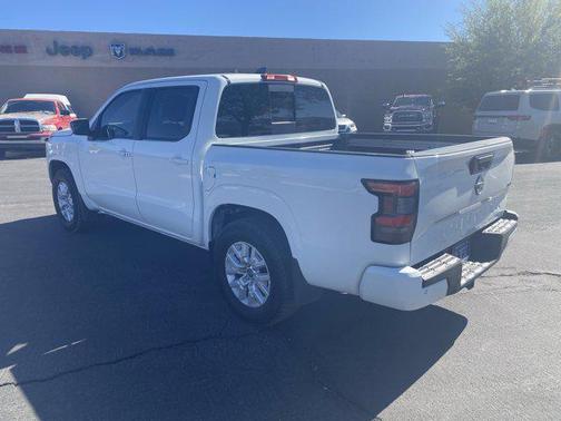 2024 Nissan Frontier SV