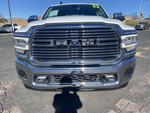 2022 RAM 2500 Laramie Crew Cab 4x4 6'4' Box