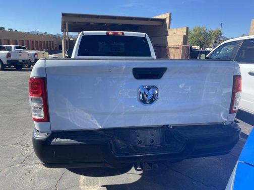 2021 RAM 2500 Tradesman Crew Cab 4x4 8' Box