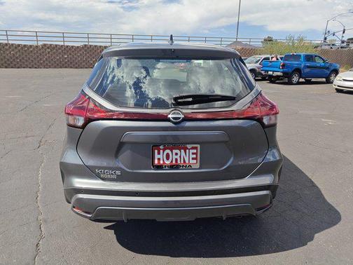 2025 Nissan Kicks S