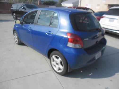 2011 Toyota Yaris Base