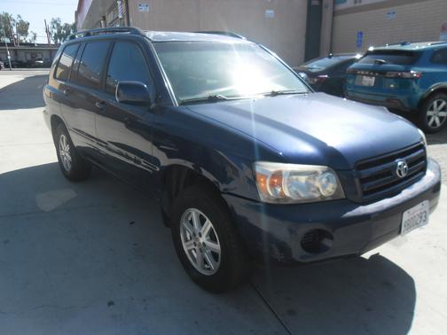2005 Toyota Highlander Base