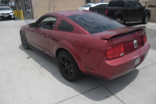 2006 Ford Mustang Base