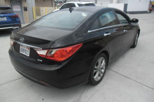 2011 Hyundai SONATA Limited