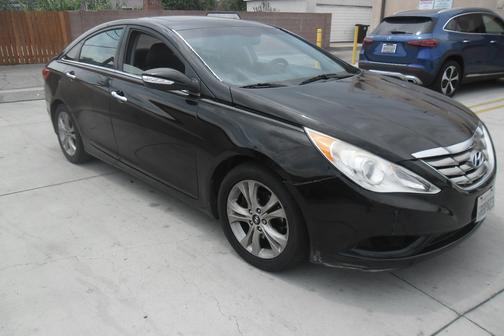 2011 Hyundai SONATA Limited