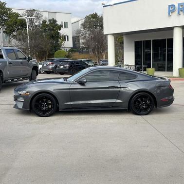 2020 Ford Mustang EcoBoost