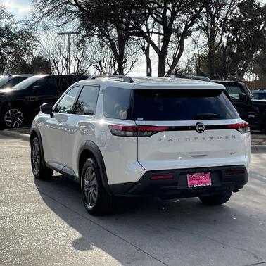 2024 Nissan Pathfinder SV FWD