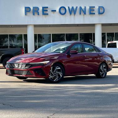 Ultimate Red 2025 Hyundai ELANTRA SEL