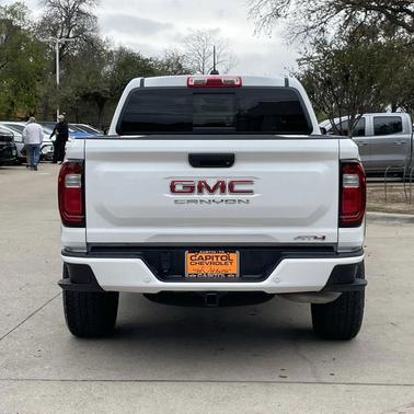 2023 GMC Canyon AT4