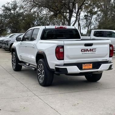 2023 GMC Canyon AT4