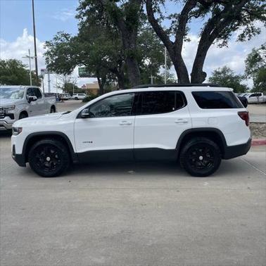 2023 GMC Acadia AWD AT4