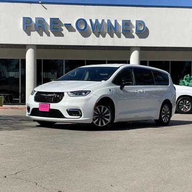 2024 Chrysler Pacifica Hybrid Select